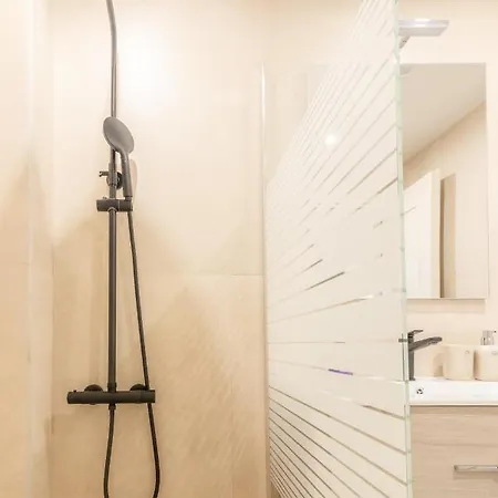 Elegant Suite 2 Near The Beach Gazi Exterior photo