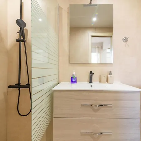 Elegant Suite 2 Near The Beach Gazi Exterior photo